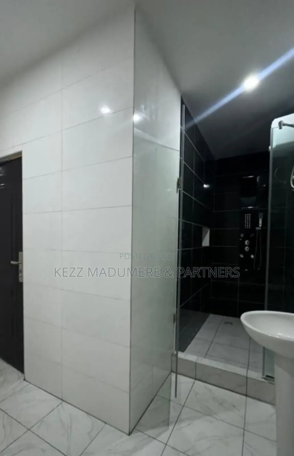4bdrm Duplex in New Gra , Port for sale in Port-Harcourt