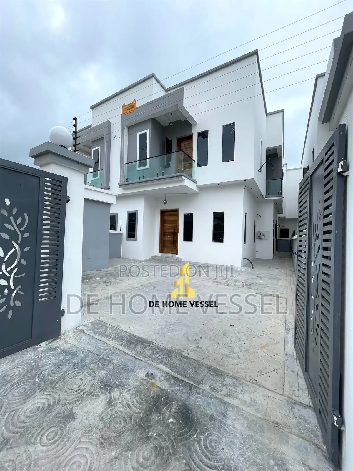 4bdrm Duplex in Lekki for sale in Lekki