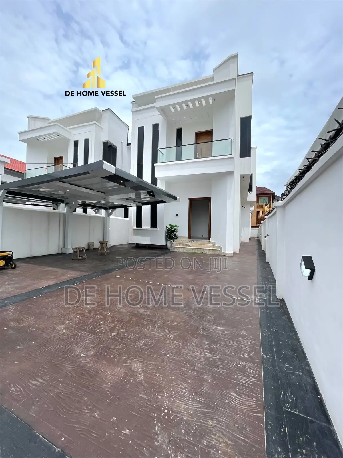 5bdrm Duplex in Lekki for sale in Lekki