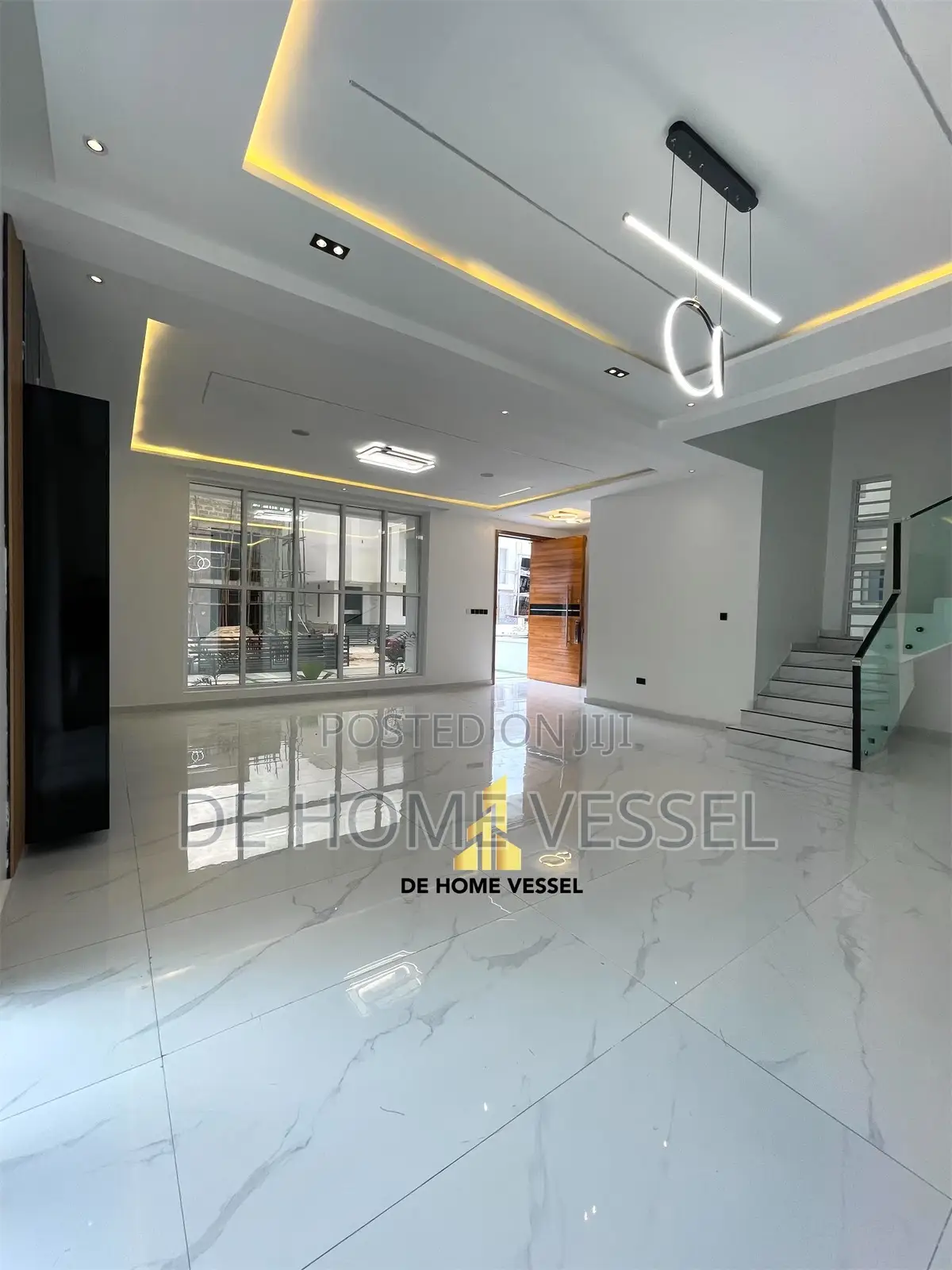 5bdrm Duplex in Ikota for sale in Ikota