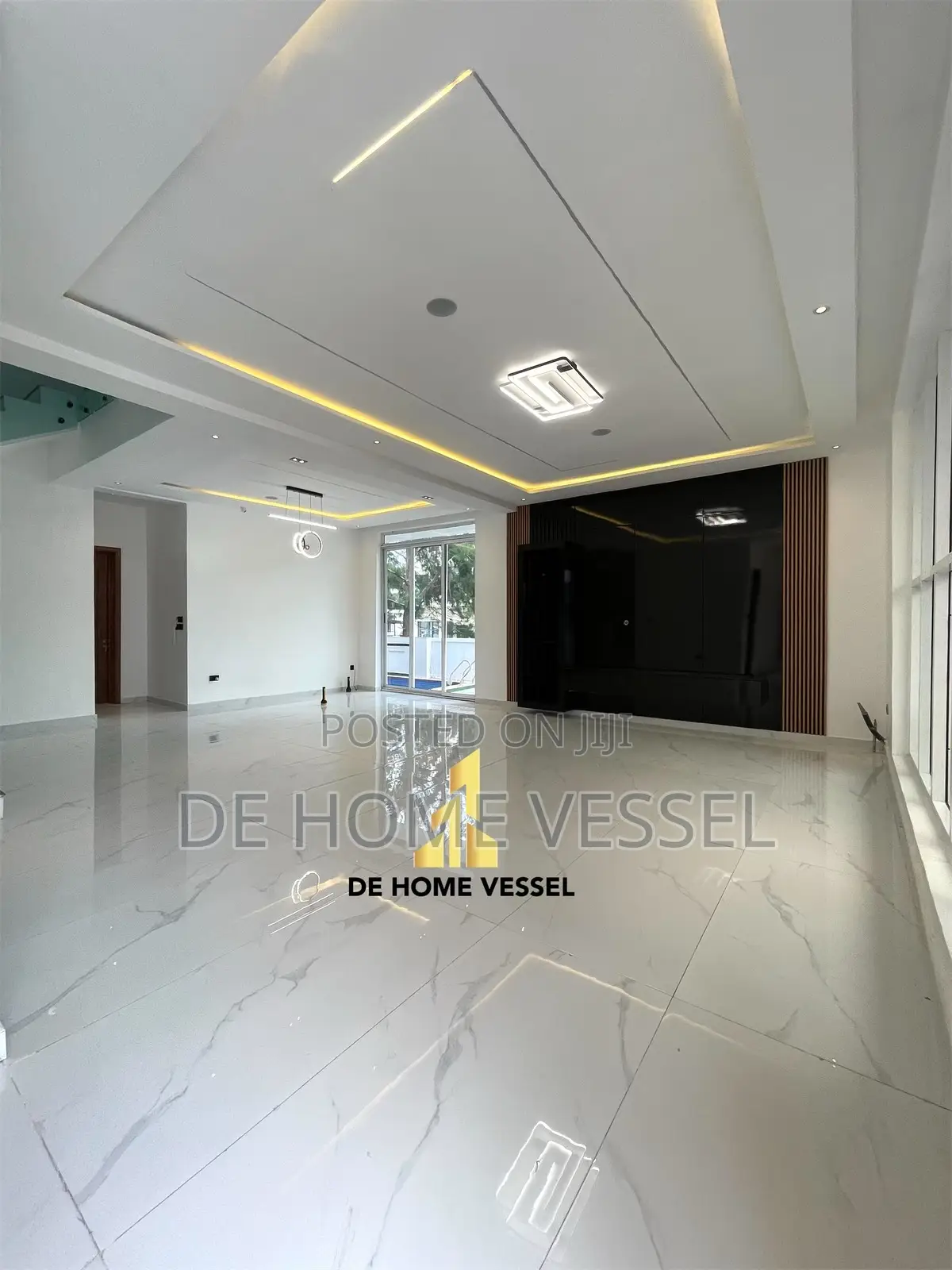 5bdrm Duplex in Ikota for sale in Ikota