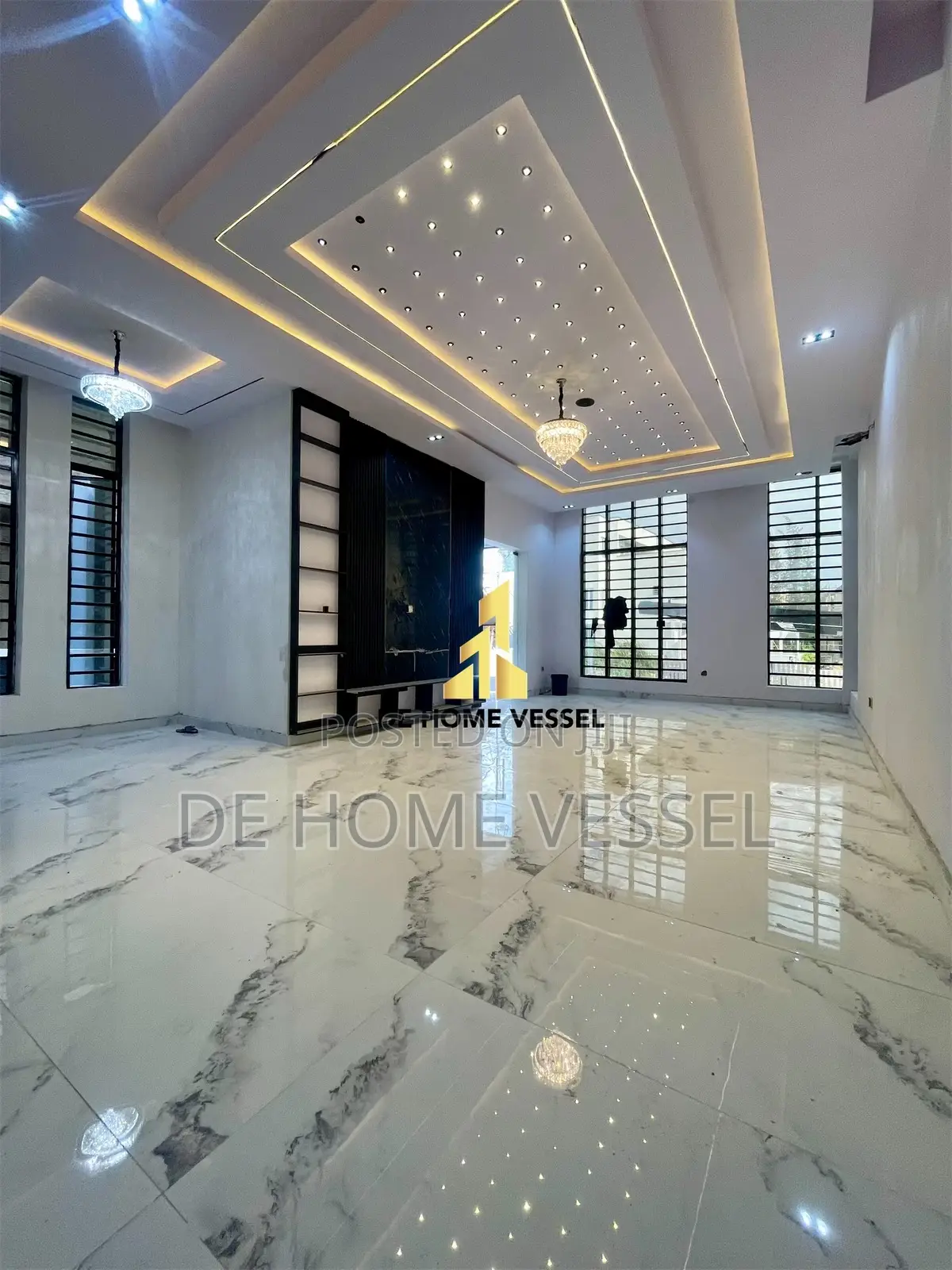 5bdrm Duplex in Ikota for sale in Ikota