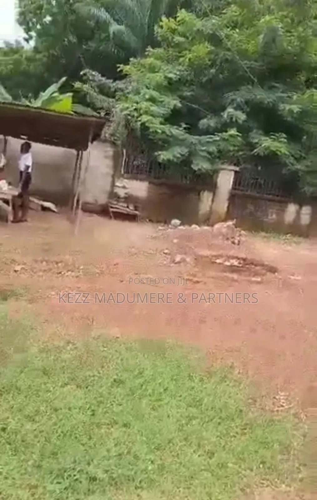 For Sale: 4059 SQMTS at Colliery Avenue ,Gra , Enugu in Enugu