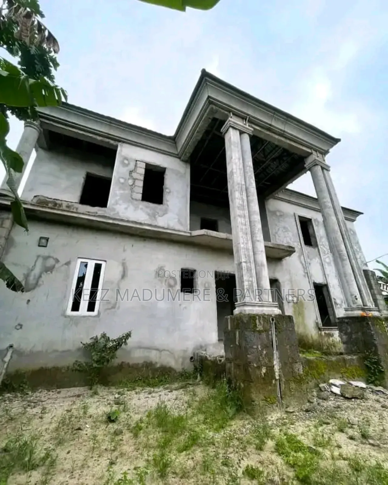 5bdrm Duplex in Inside A Gated for sale in Rukpokwu