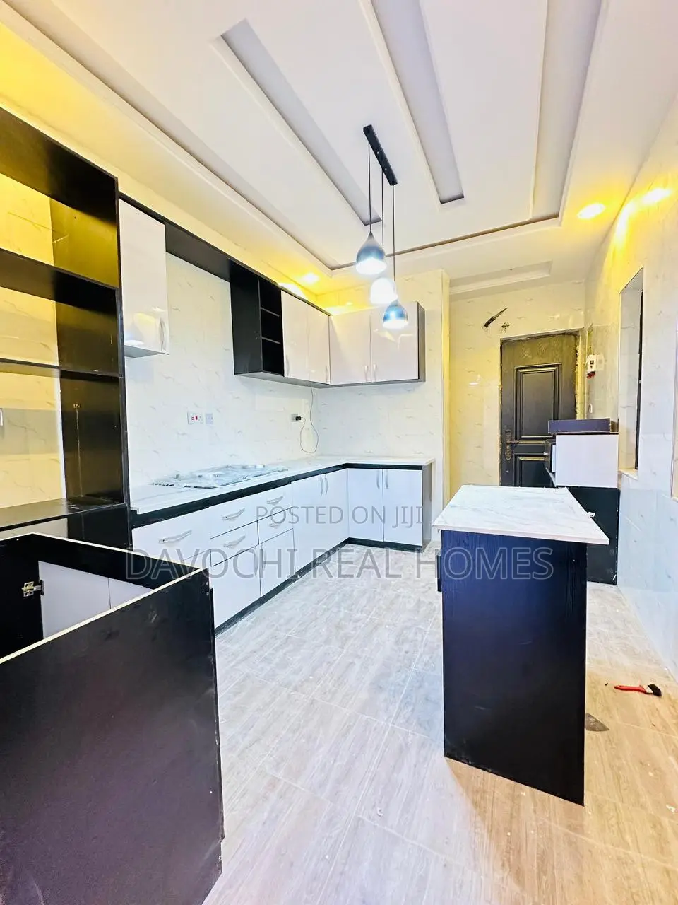 4bdrm Duplex in GRA Phase 1 for sale in GRA Phase 1