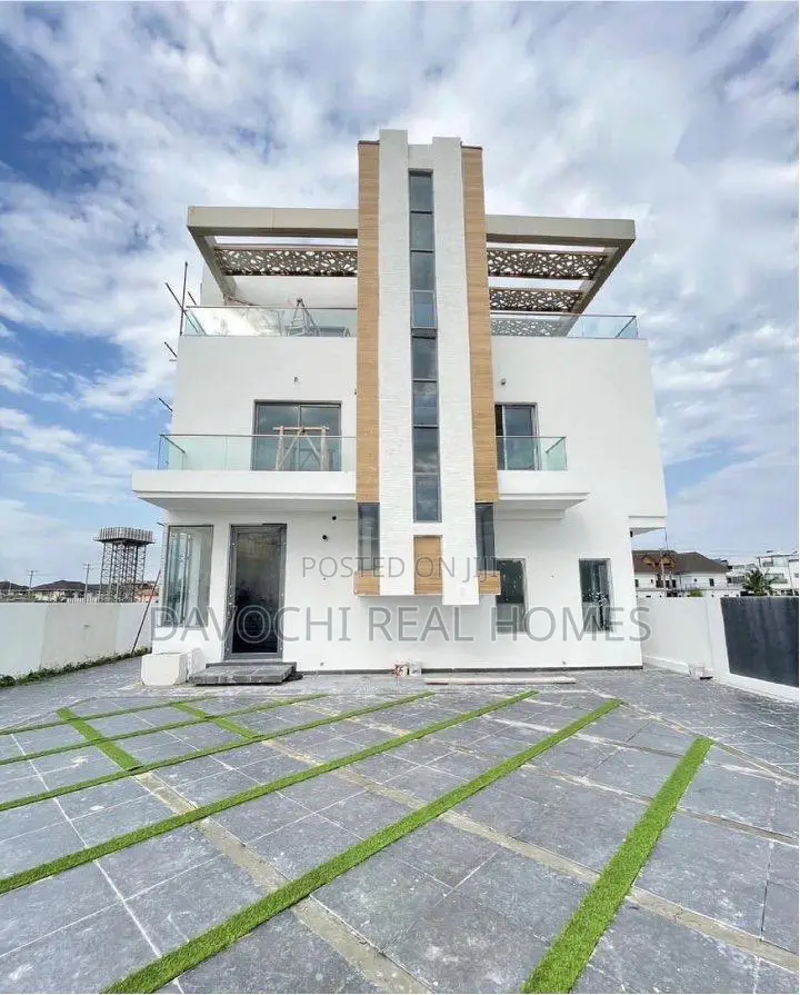 5bdrm Duplex in Osapa london for sale in Osapa london