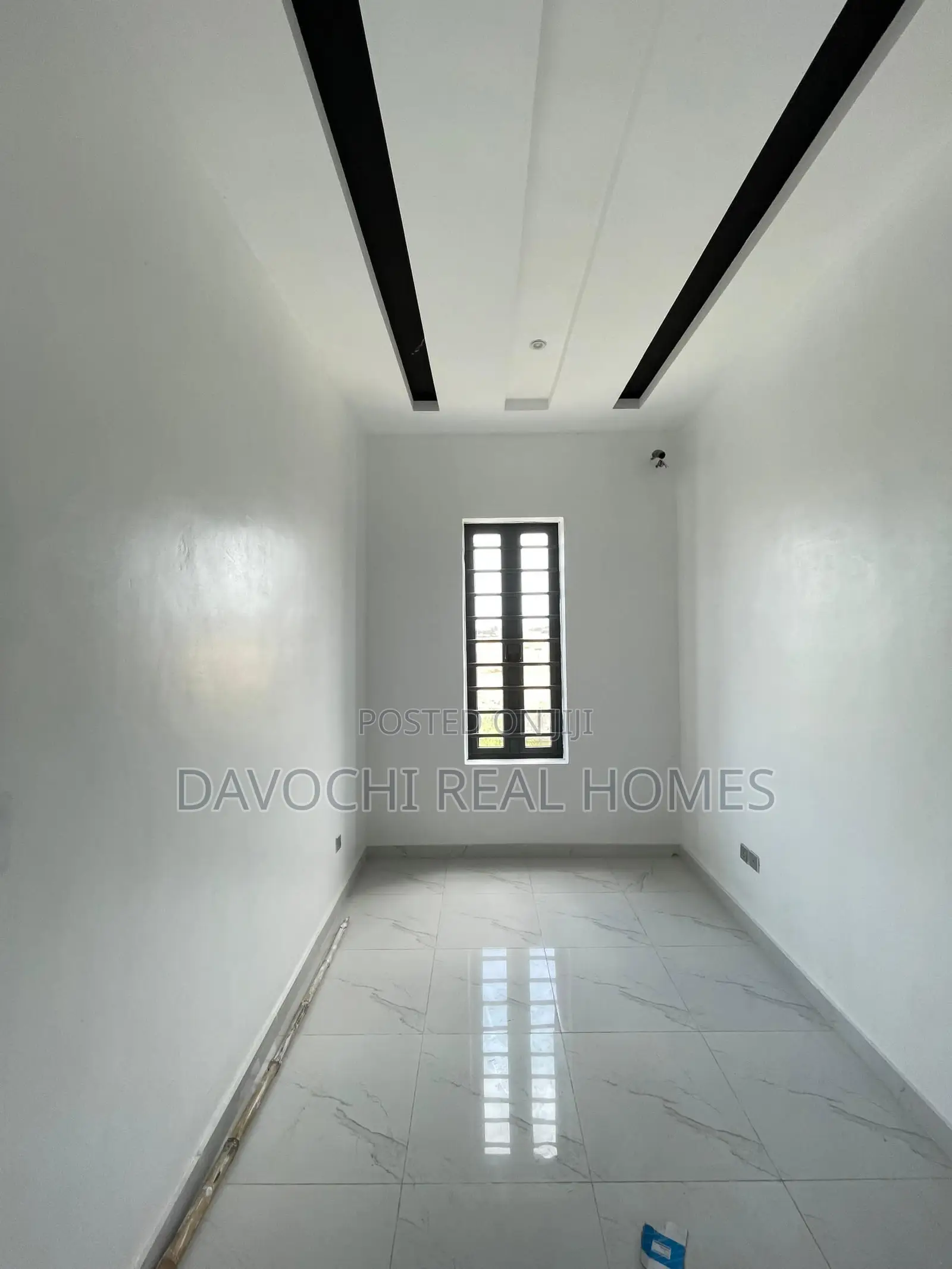 4bdrm Duplex in Off Lekki-Epe Expressway for sale in Off Lekki-Epe Expressway