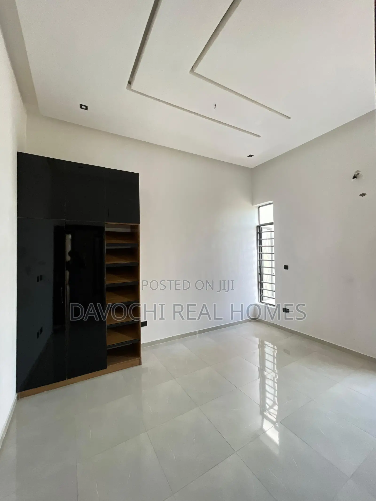5bdrm Duplex in Off Lekki-Epe Expressway for sale in Off Lekki-Epe Expressway
