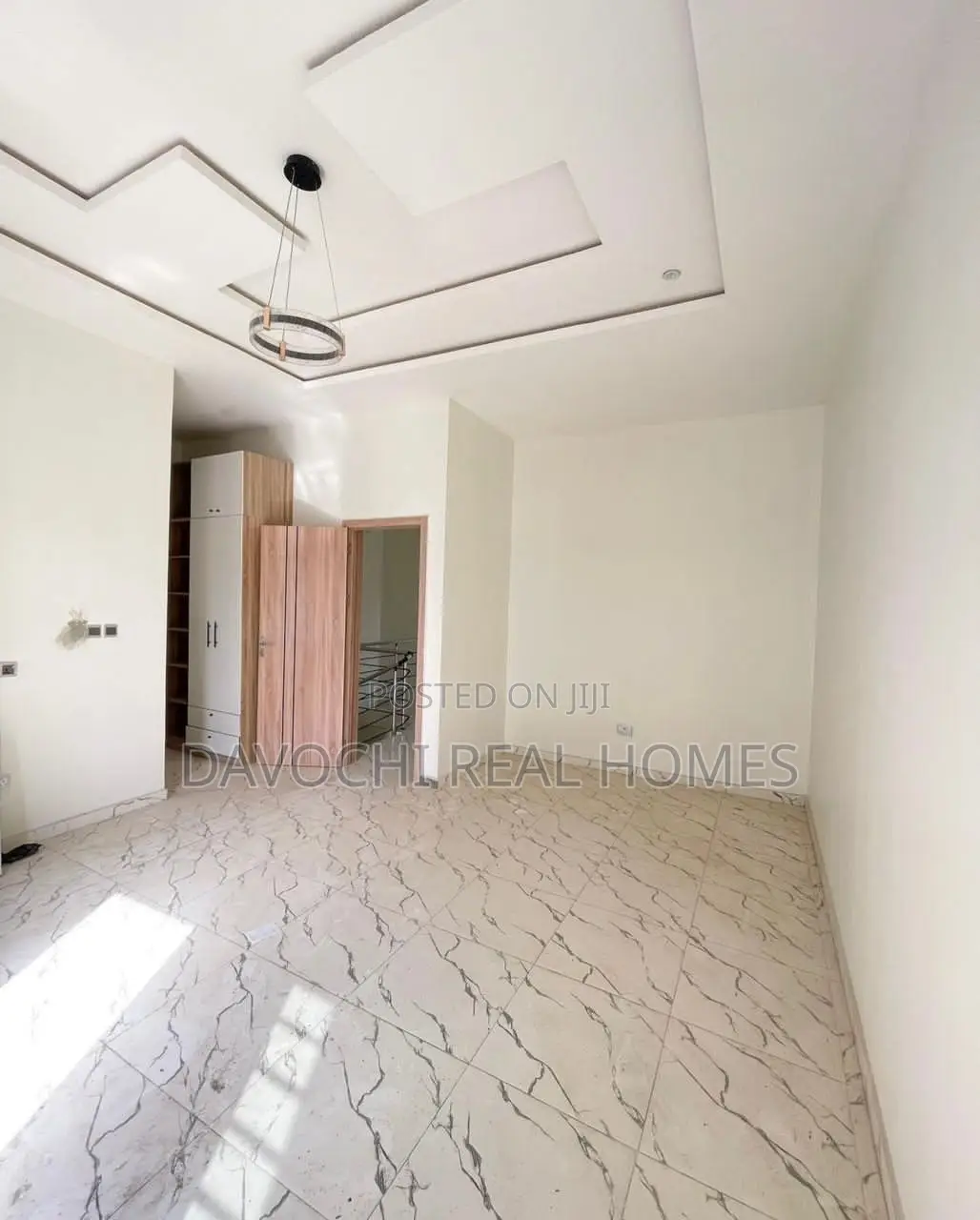 4bdrm Duplex in Ikota for sale in Ikota