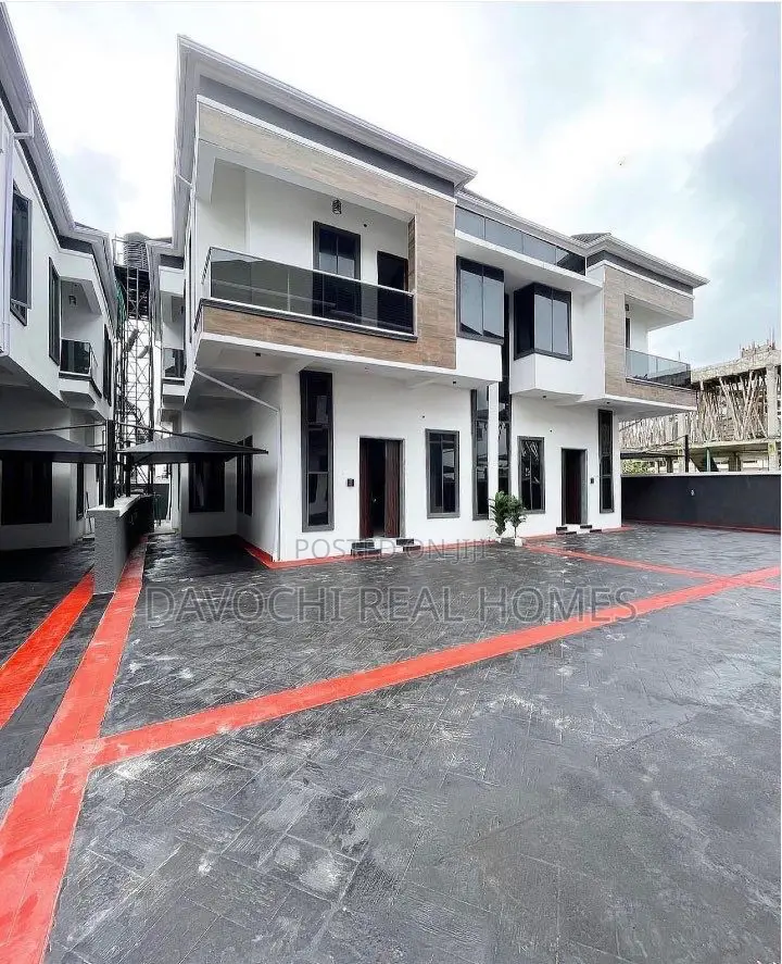 4bdrm Duplex in Lekki Phase 2 for sale in Lekki Phase 2