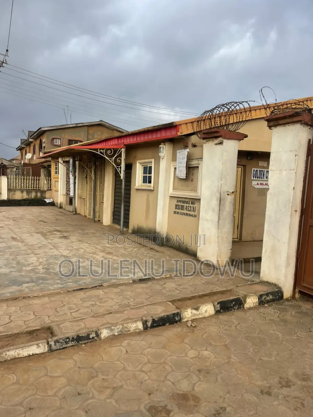 For Sale 29 Rooms With 2000 Hall Capacity for Sale Baruwa in Alimosho