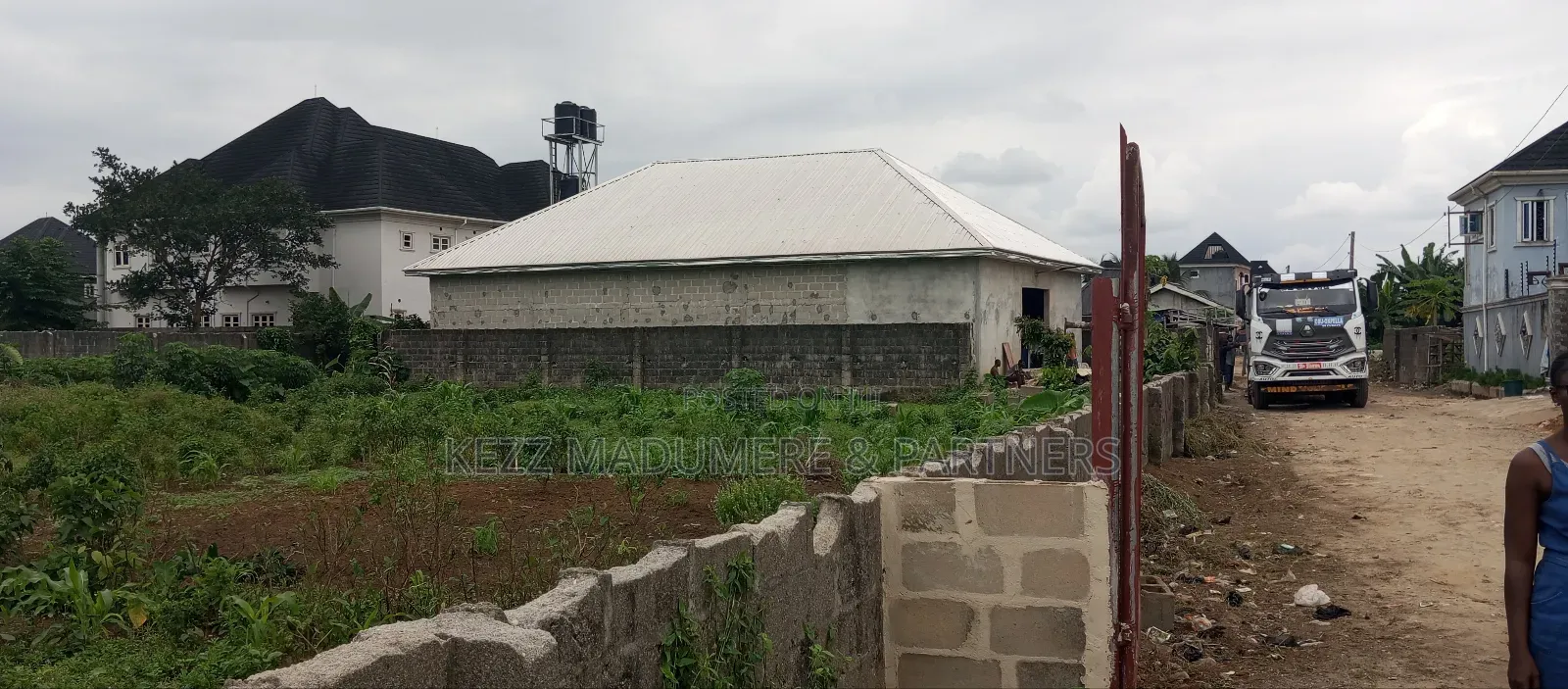 For Sale : 4 Plots a Pole Off Major Sars Rd, Rumuaghulu in Port-Harcourt