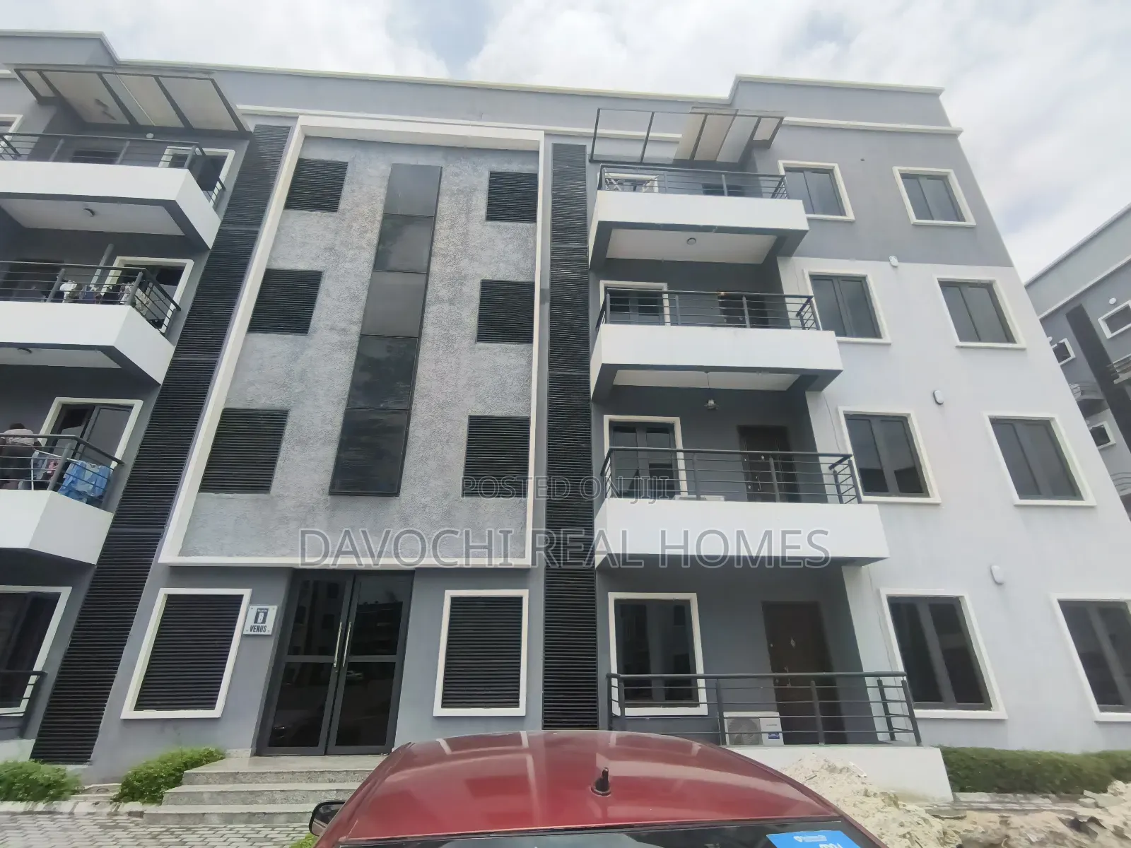 1bdrm Apartment in Lekki Phase 2 for rent in Lekki