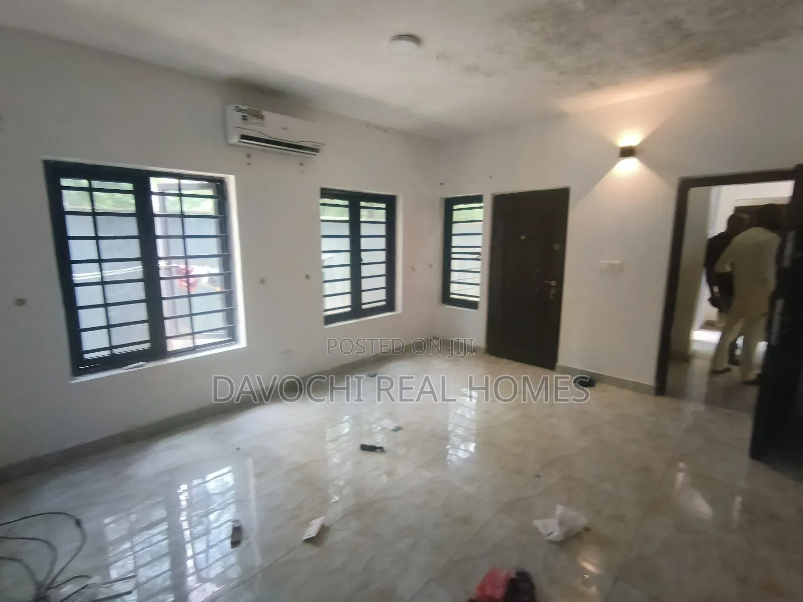 1bdrm Apartment in Lekki Phase 2 for rent in Lekki