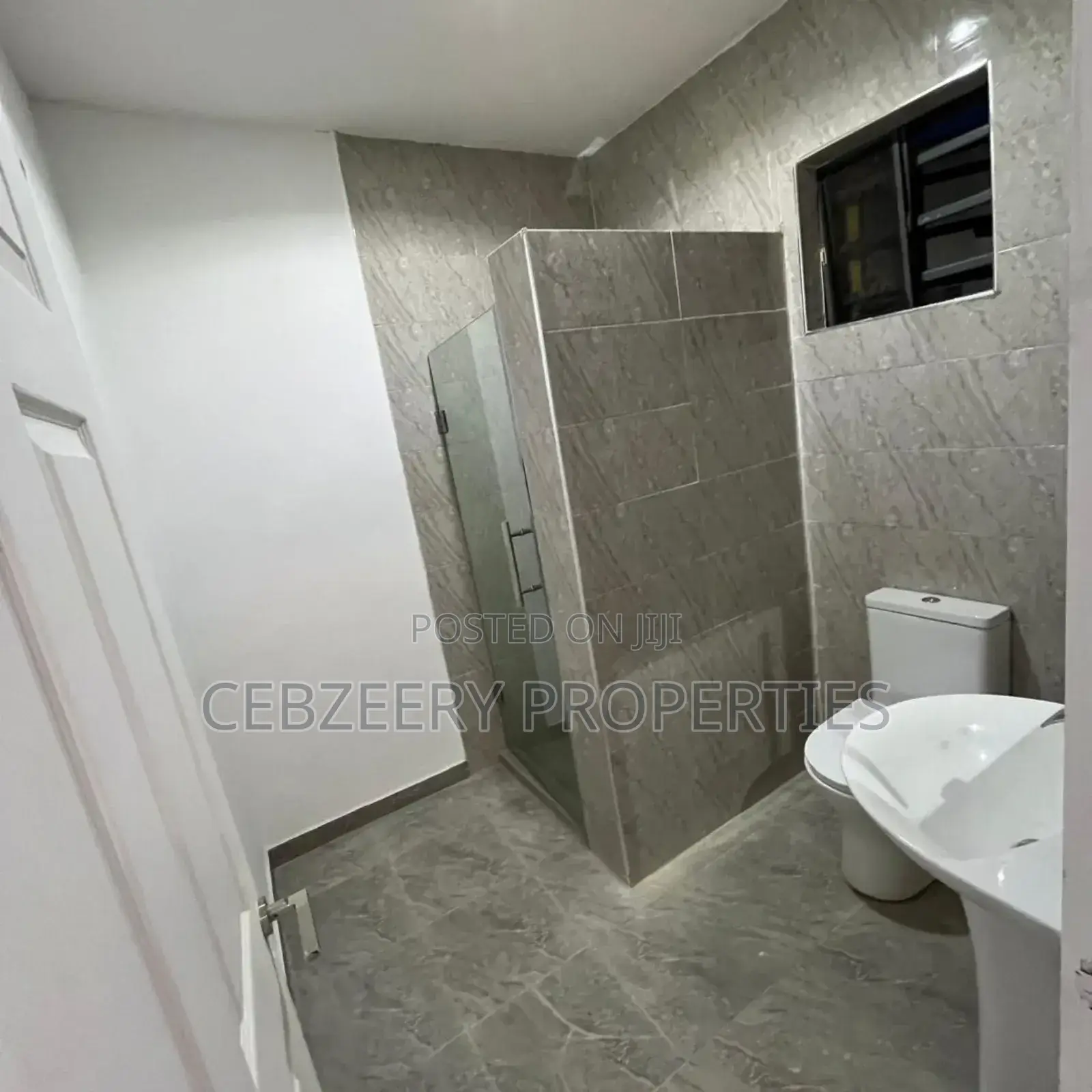 5bdrm Duplex in GRA Phase 1 for sale in GRA Phase 1