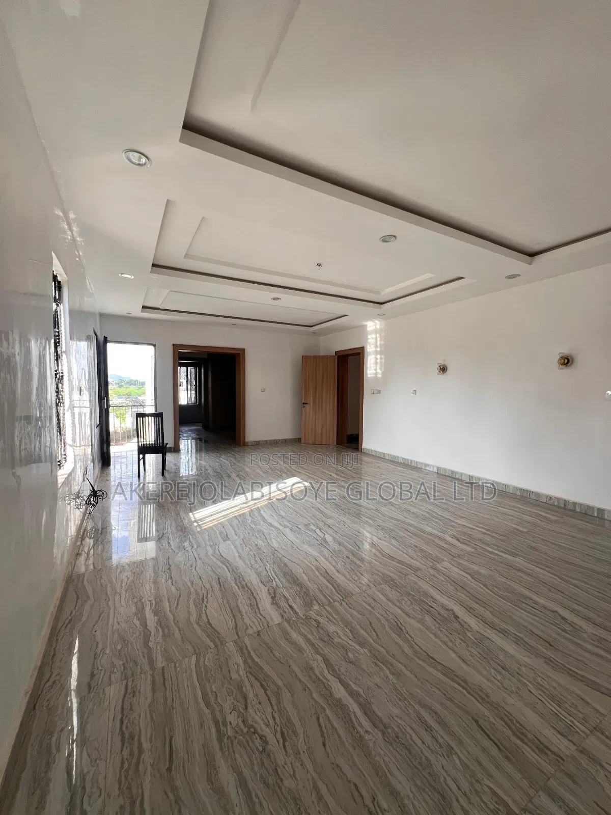 5bdrm Penthouse in In An Estate Karsana for sale in Gwarinpa