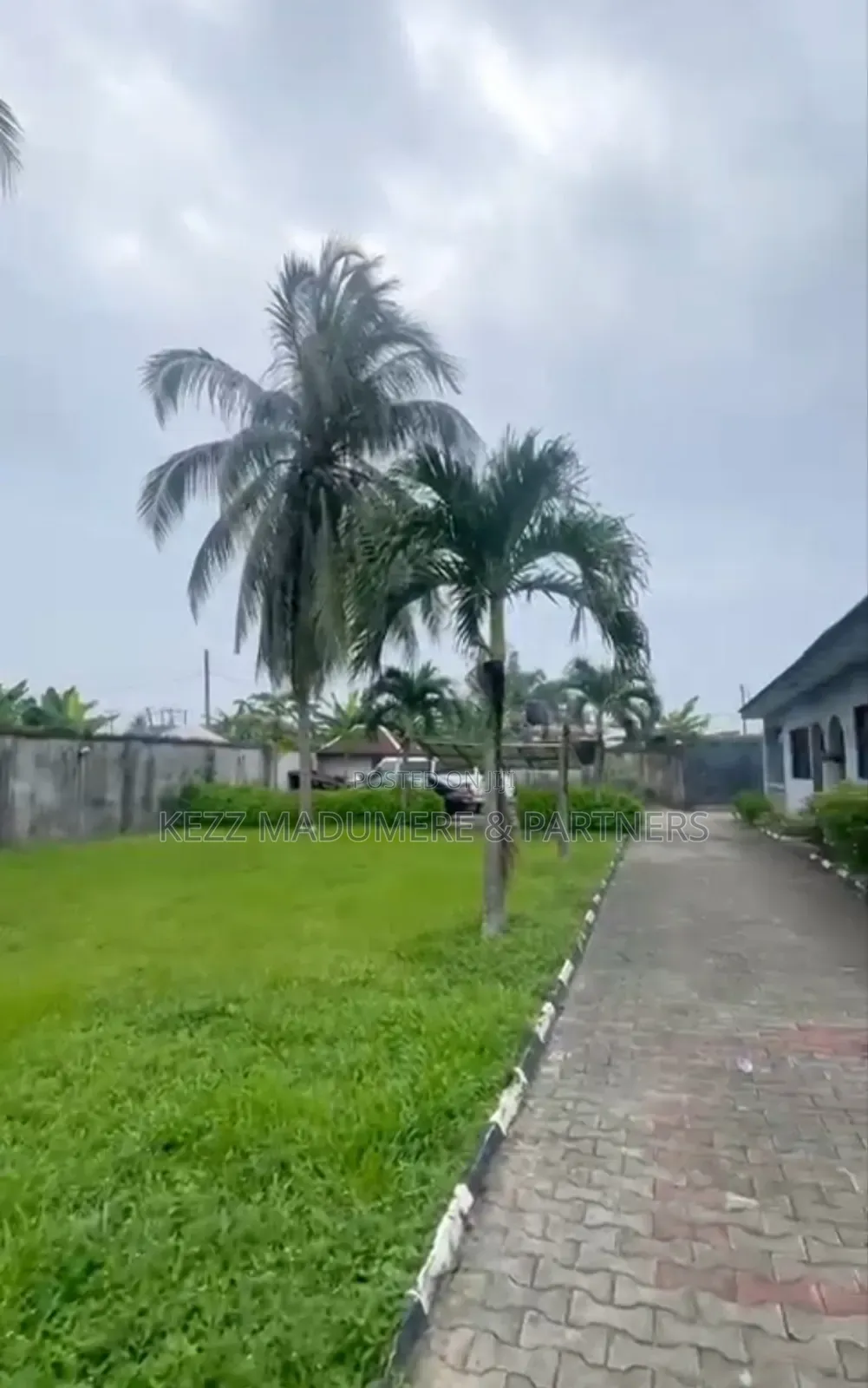7bdrm Bungalow in Nta Road , Port for sale in Port-Harcourt