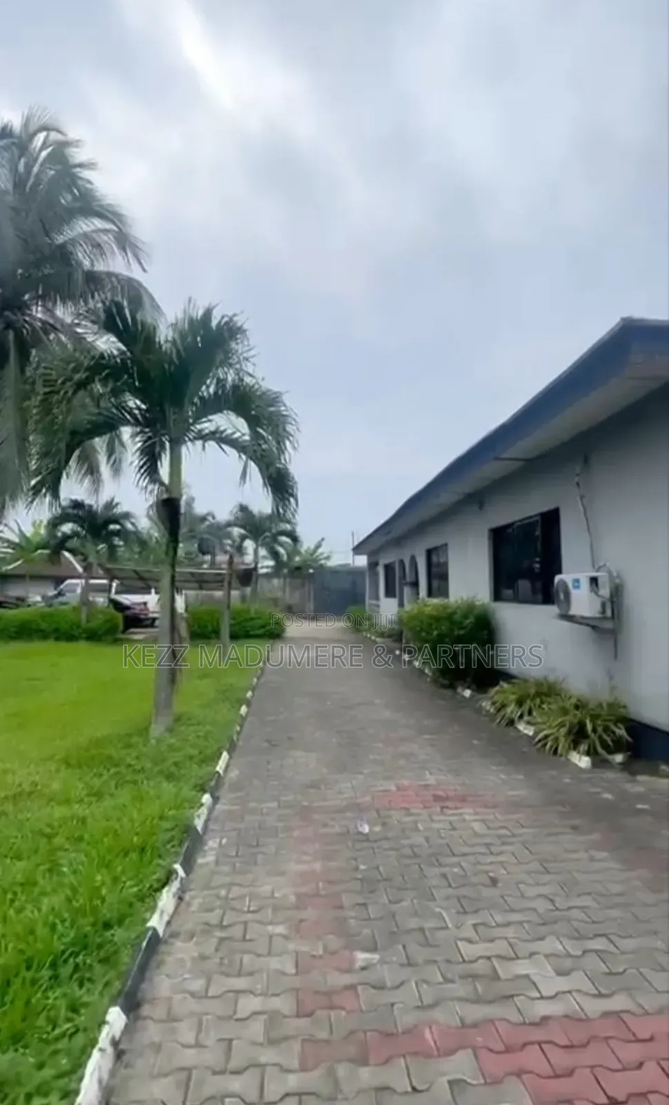 7bdrm Bungalow in Nta Road , Port for sale in Port-Harcourt