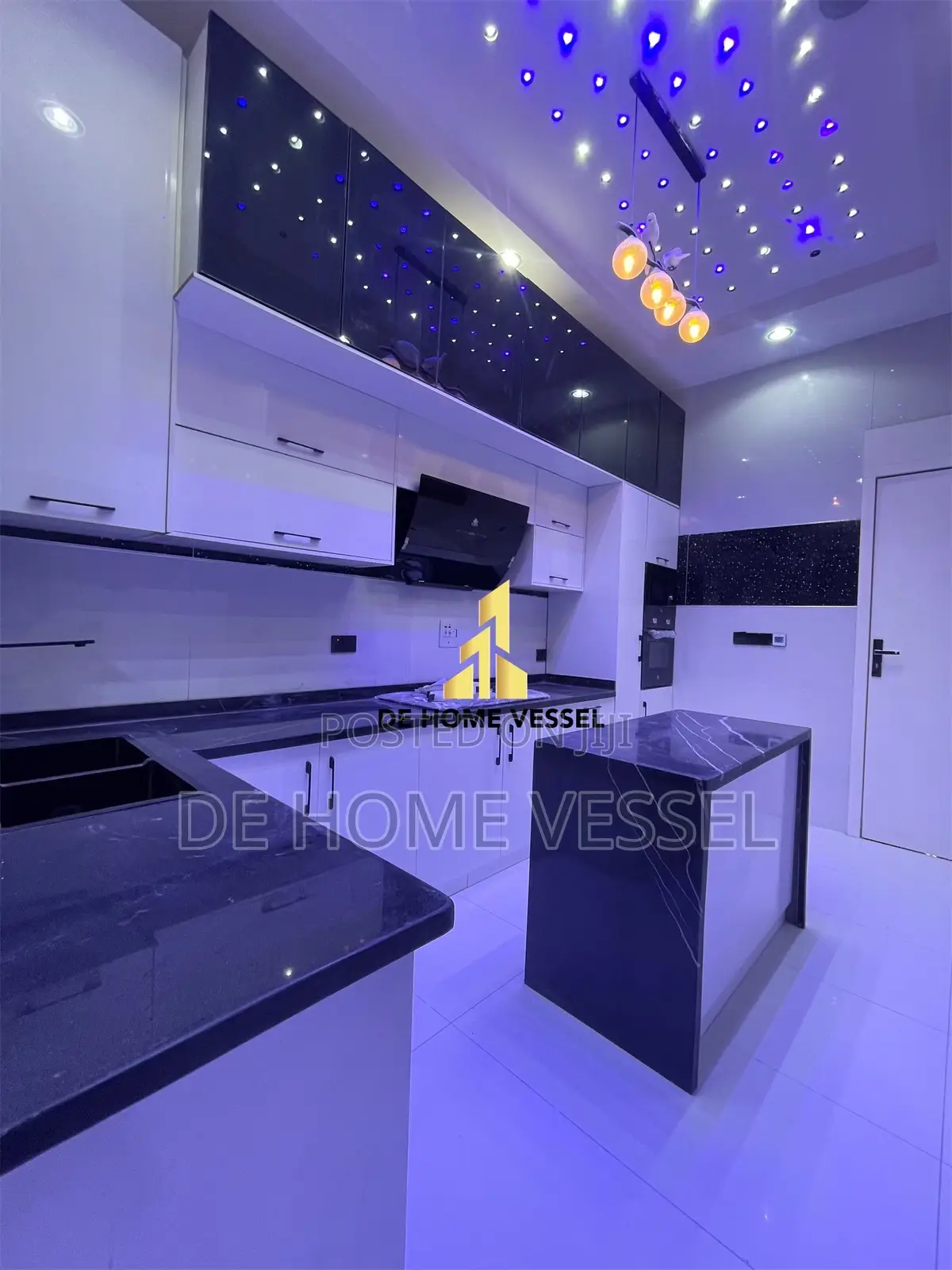 4bdrm Duplex In Lekki For Sale in Lekki