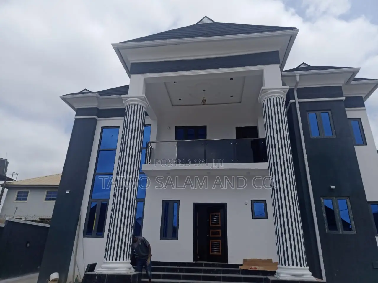 4bdrm Duplex in Akala Express for sale in Akala Express