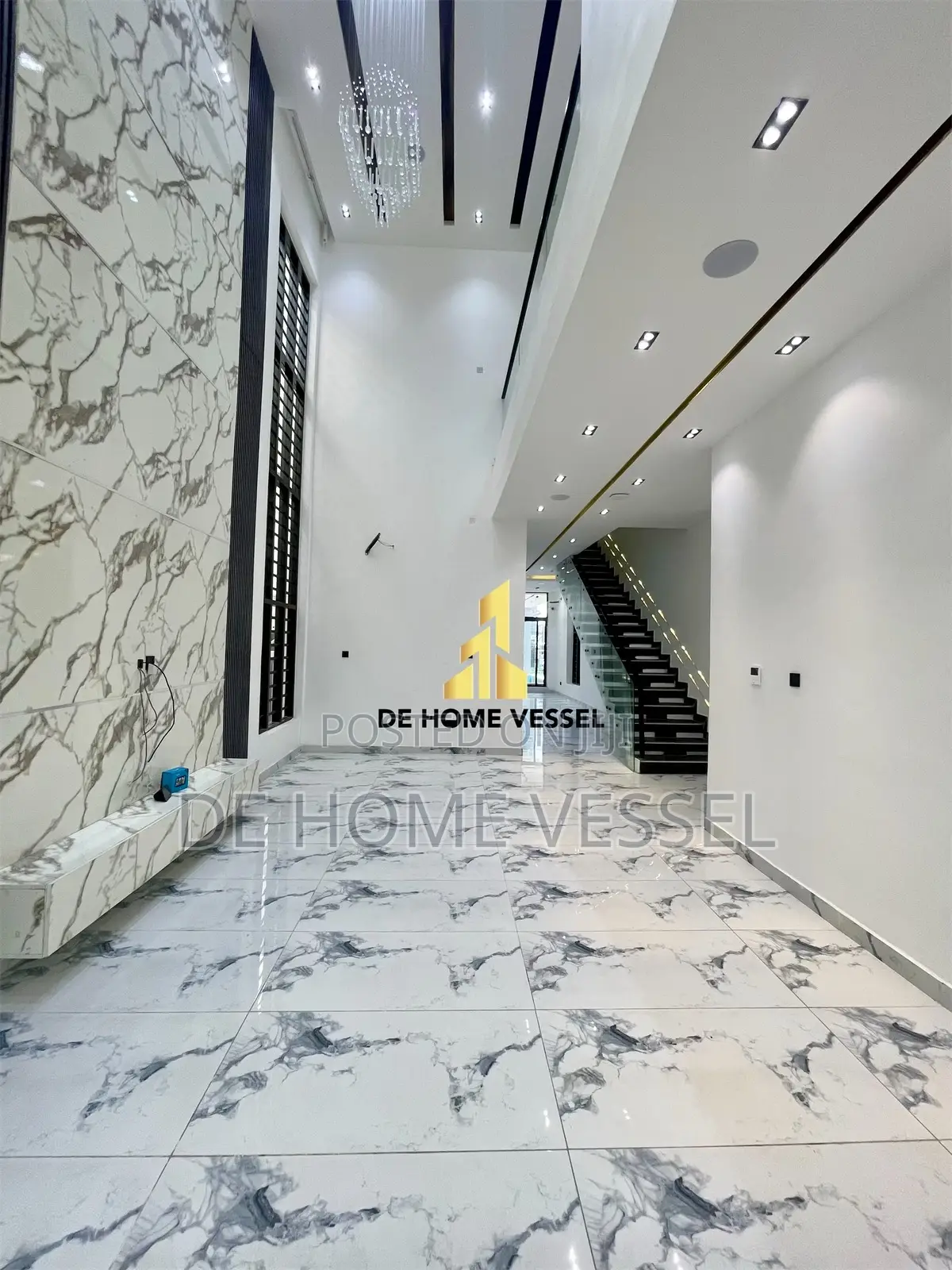 5bdrm Duplex In Lekki For Sale in Lekki