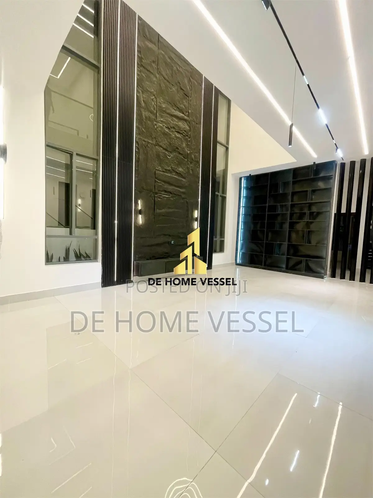 5bdrm Duplex In Lekki For Sale in Lekki