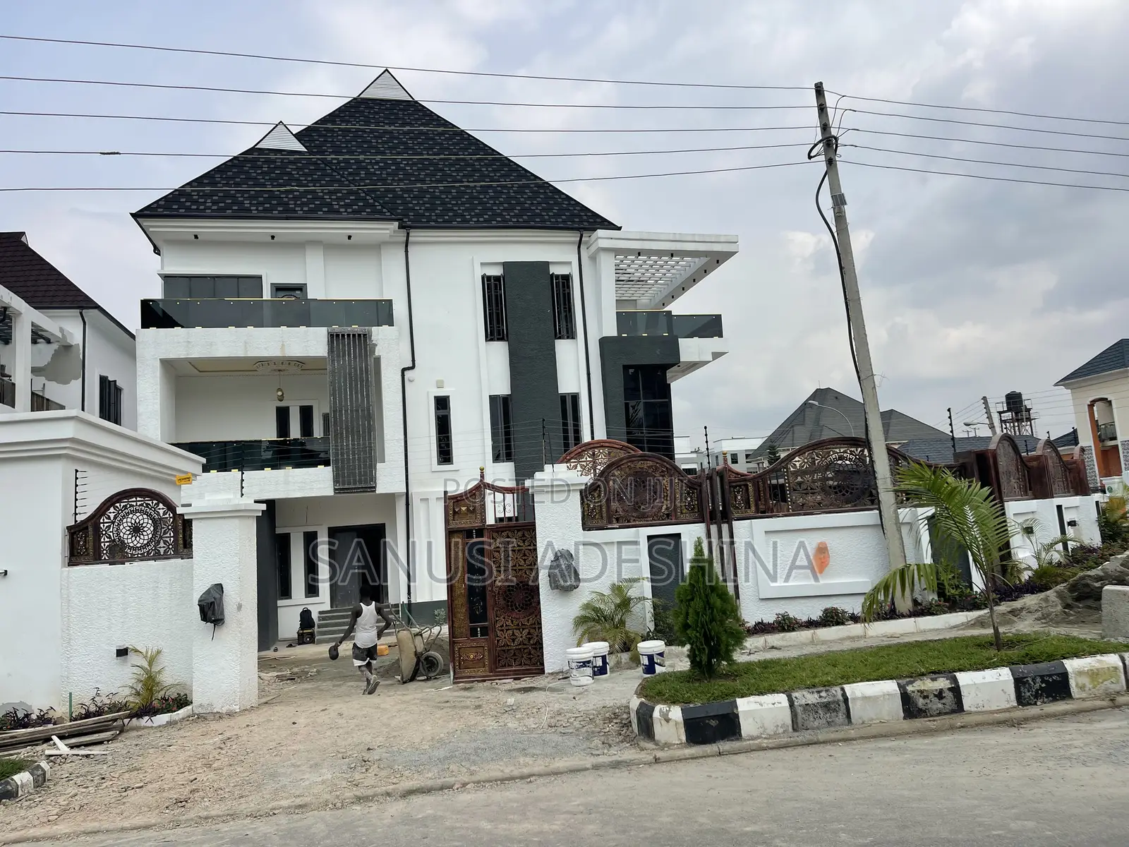 6bdrm Duplex in Guzape Abuja for sale in Guzape District