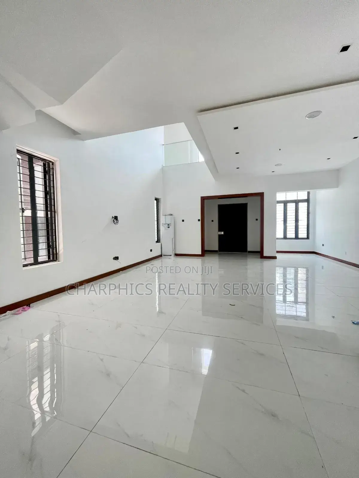 4bdrm Duplex in Lekki Phase 1 for sale in Lekki Phase 1
