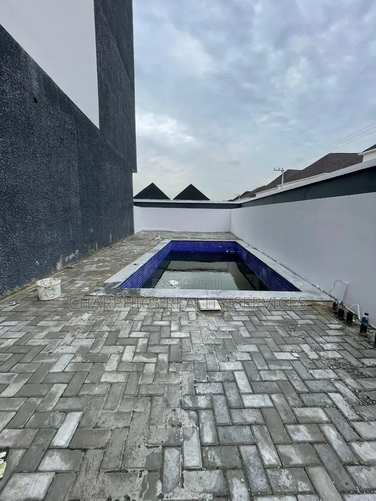 4bdrm Duplex in Lekki Phase 2 for sale in Lekki Phase 2