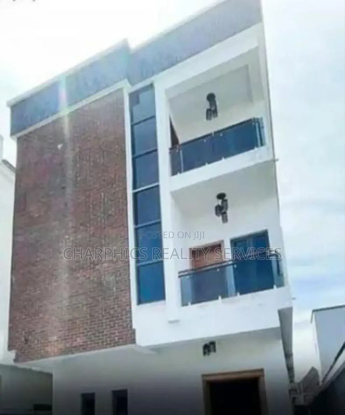 5bdrm Duplex in Lekki Phase 1 for sale in Lekki Phase 1