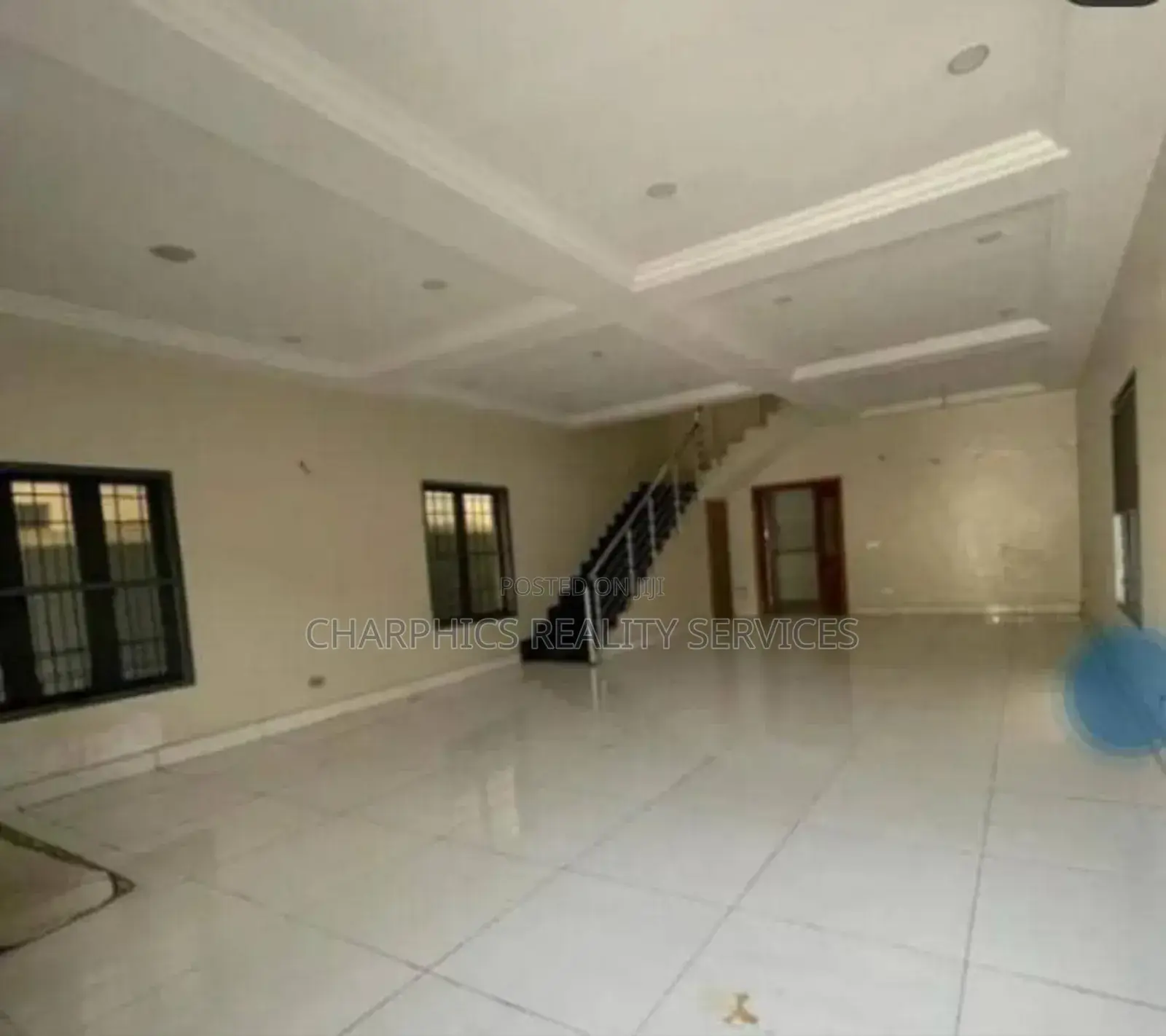 5bdrm Duplex in Lekki Phase 1 for sale in Lekki Phase 1