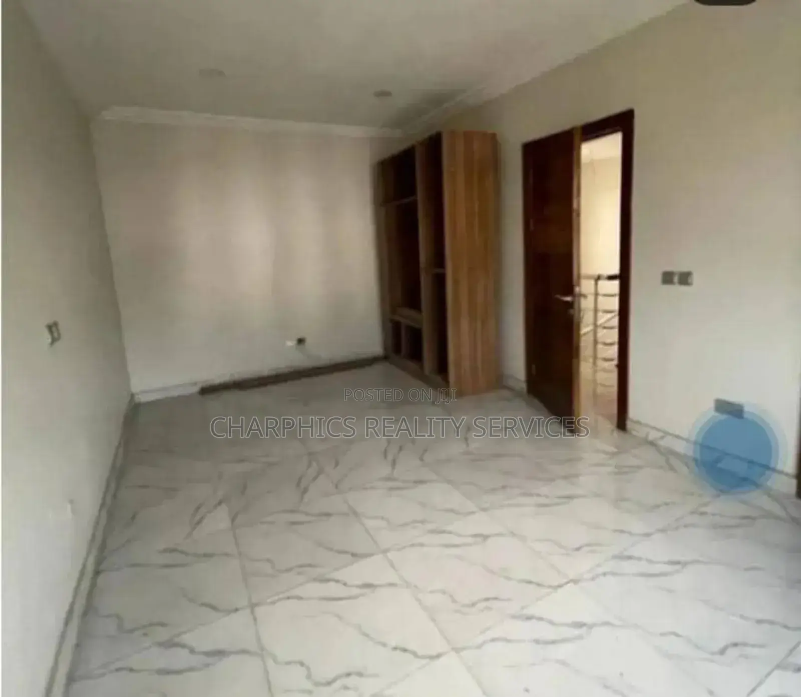5bdrm Duplex in Lekki Phase 1 for sale in Lekki Phase 1
