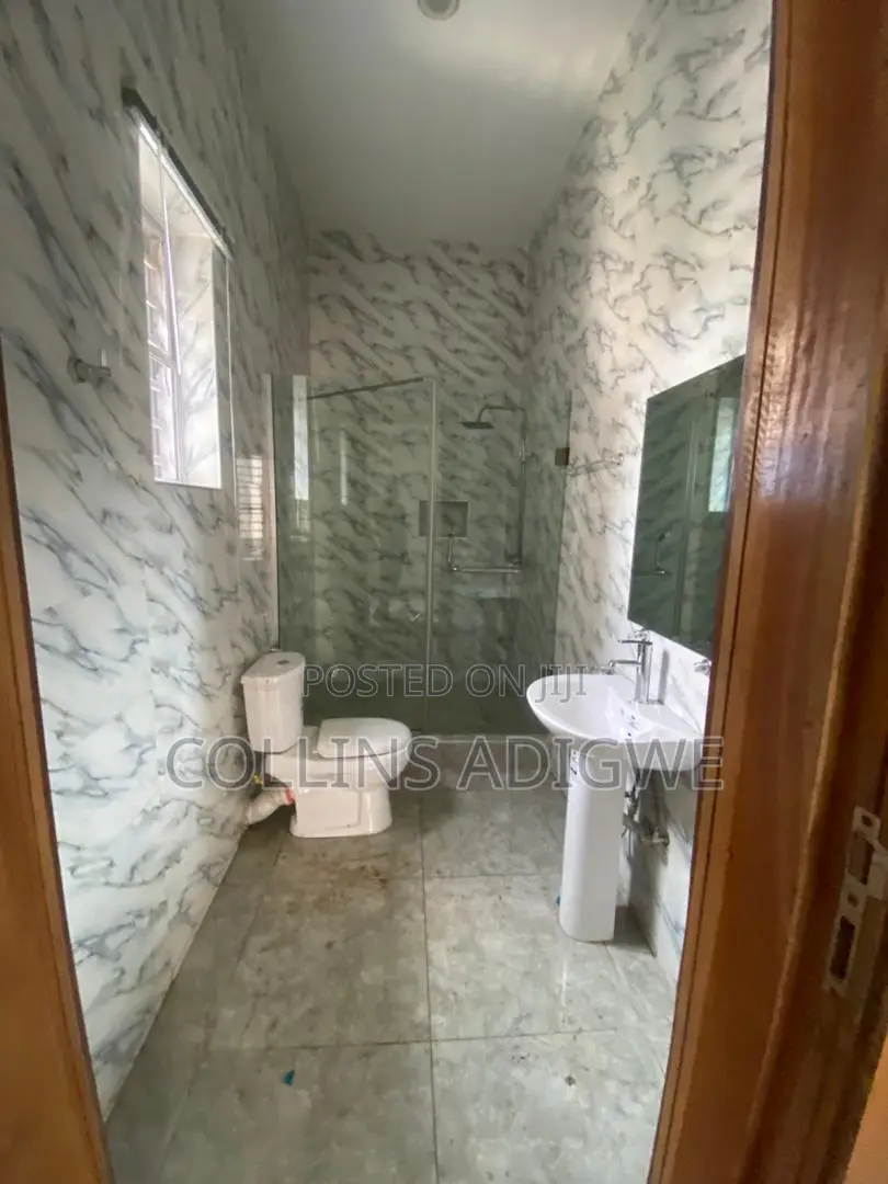 5bdrm Duplex in Osapa Estate for rent in Osapa london