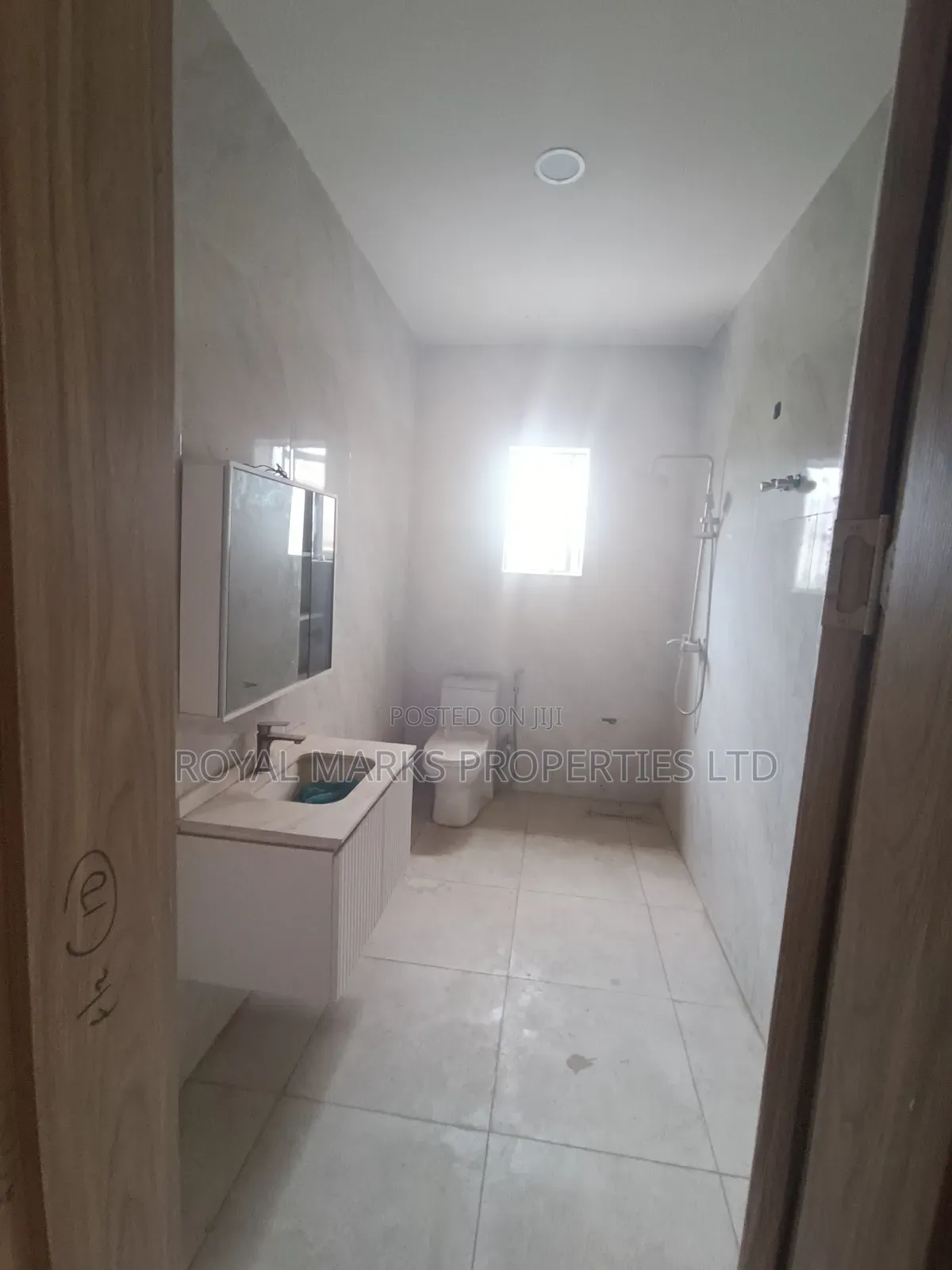 6bdrm Duplex in Katampe Extension for sale in Katampe Extension