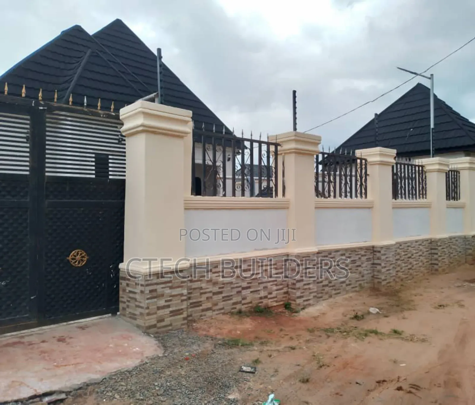 4bdrm Bungalow in Benin City for sale in Benin City