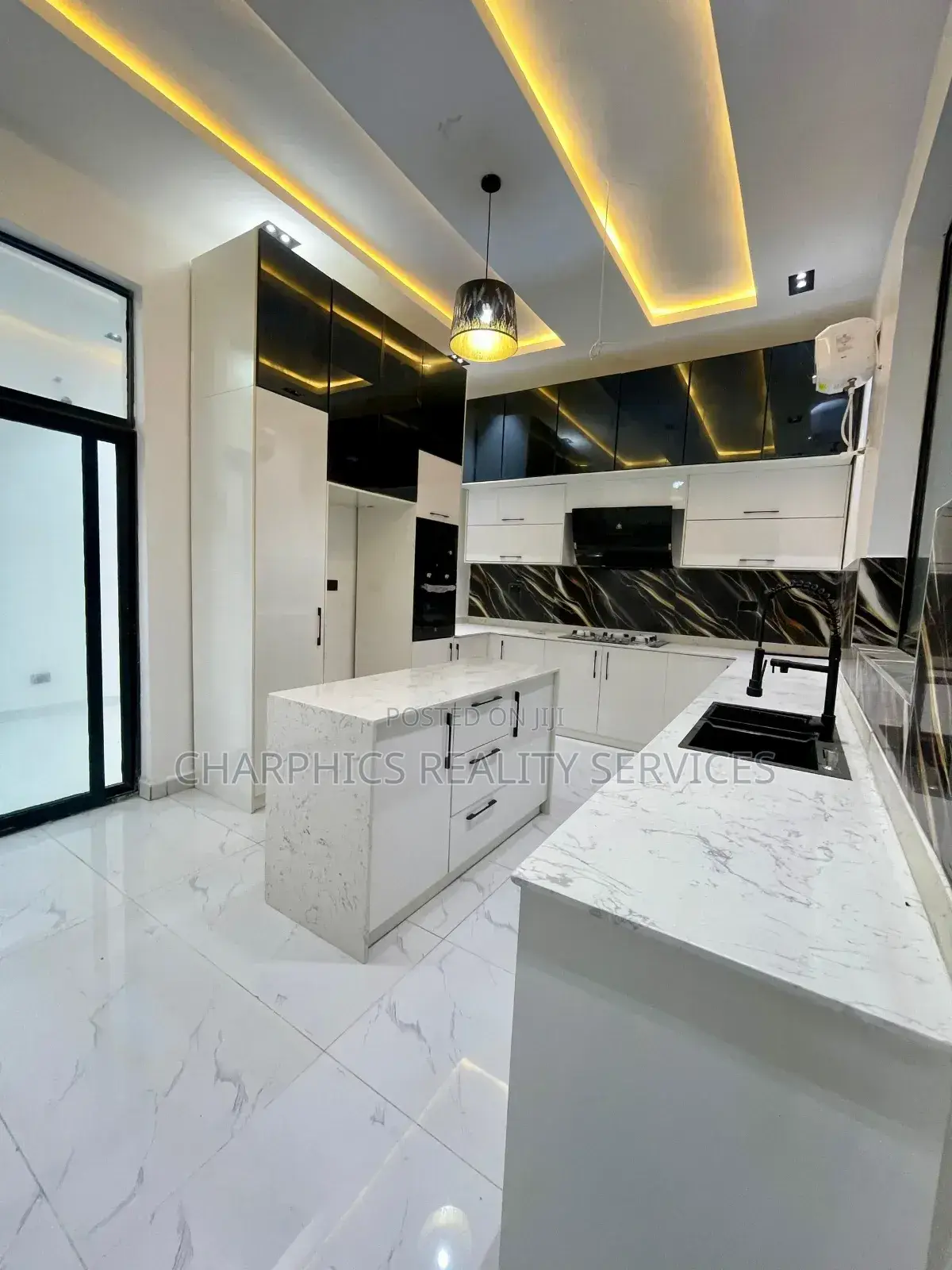 5bdrm Duplex in Ajah for sale in Ajah