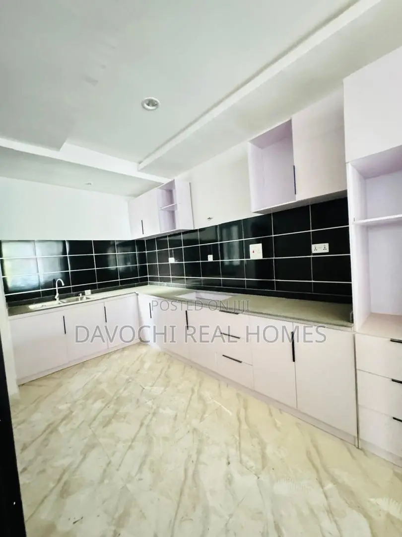 2bdrm Apartment in Osapa london for rent in Osapa london
