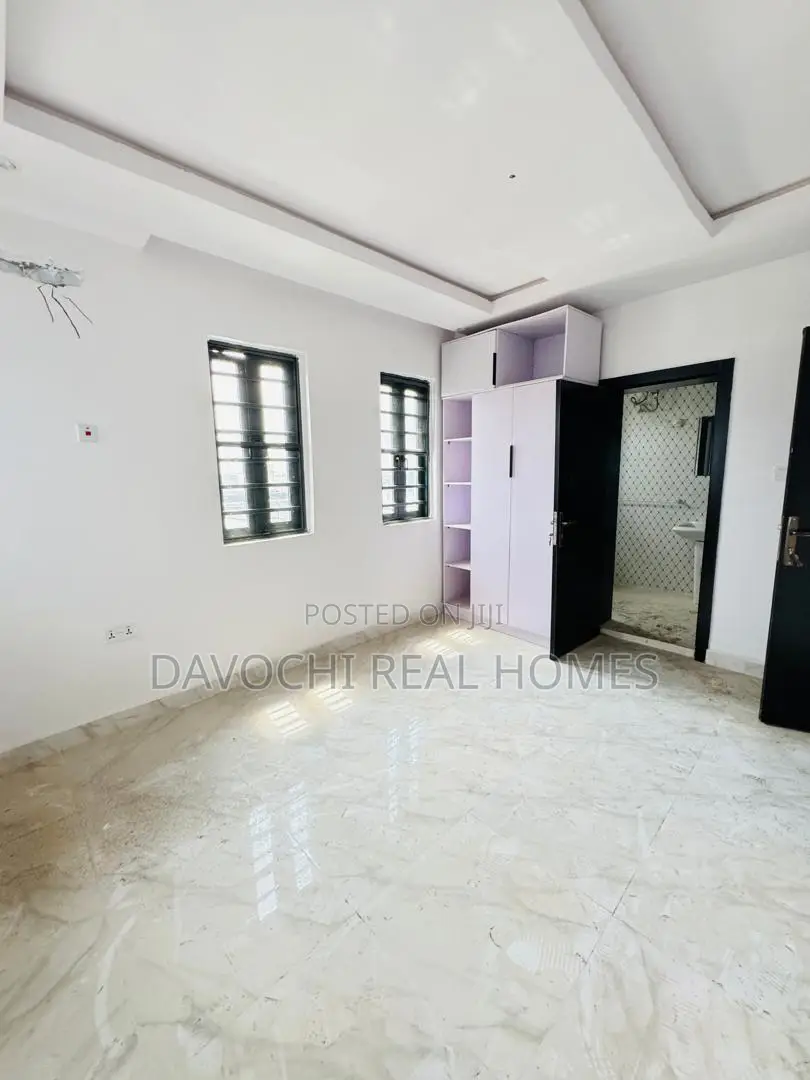 2bdrm Apartment in Osapa london for rent in Osapa london