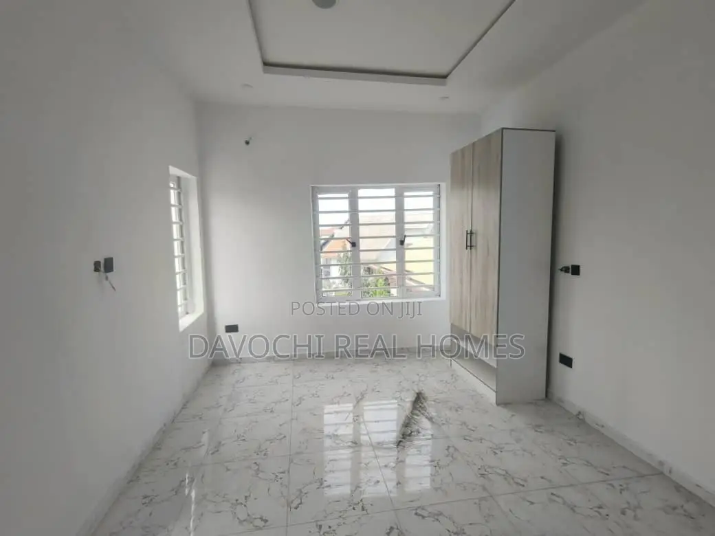 2bdrm Apartment in Lekki Phase 1 for rent in Lekki Phase 1