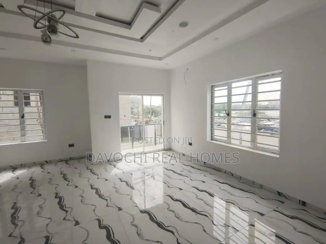 2bdrm Apartment in Lekki Phase 1 for rent in Lekki Phase 1