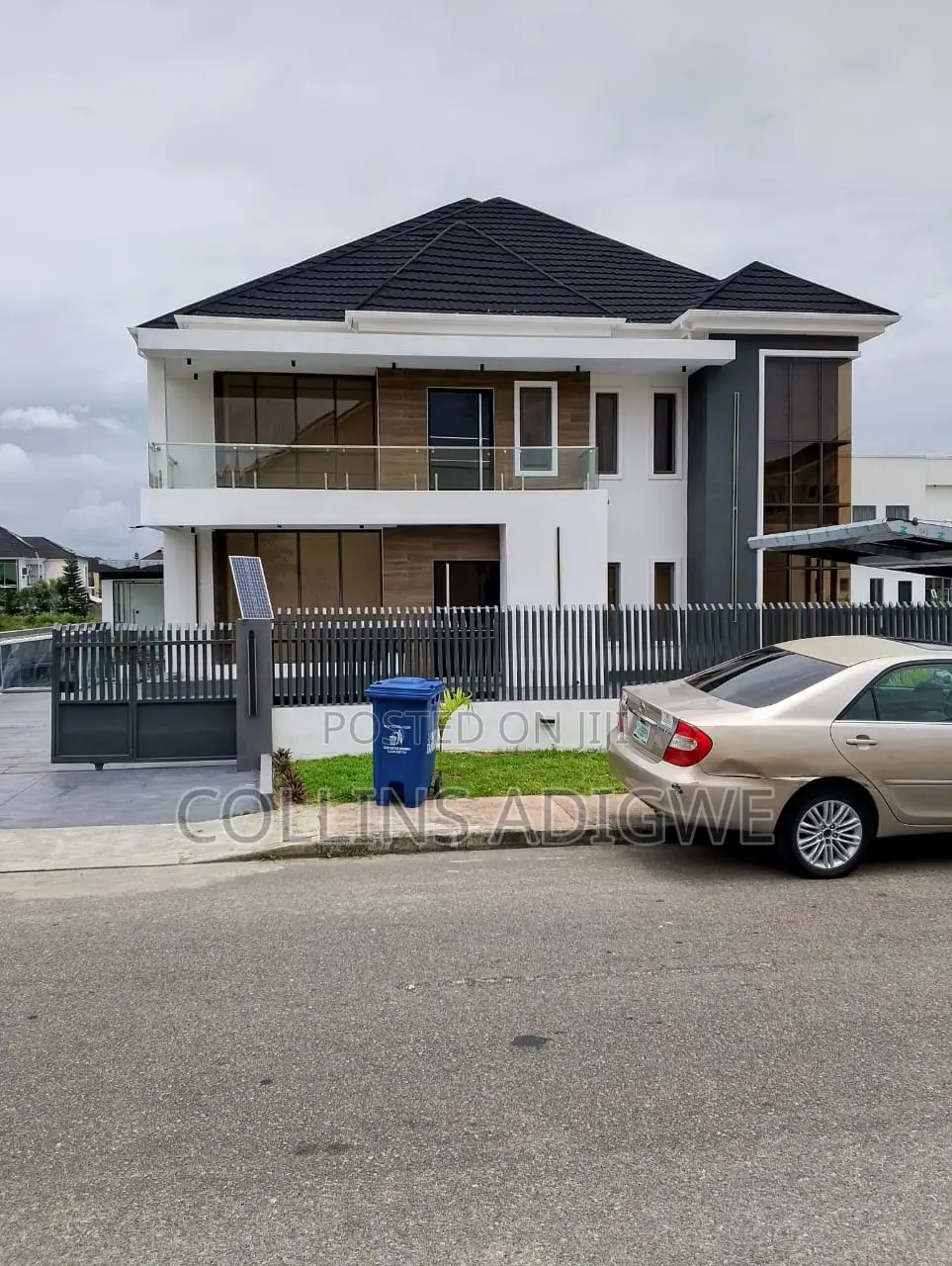 5bdrm Duplex in Royal Garden, Thomas Estate for sale in Thomas Estate