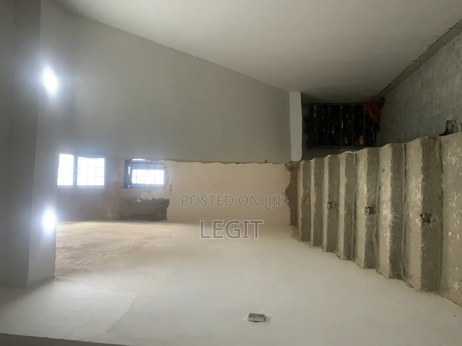 3bdrm Penthouse in Minna for sale in Minna