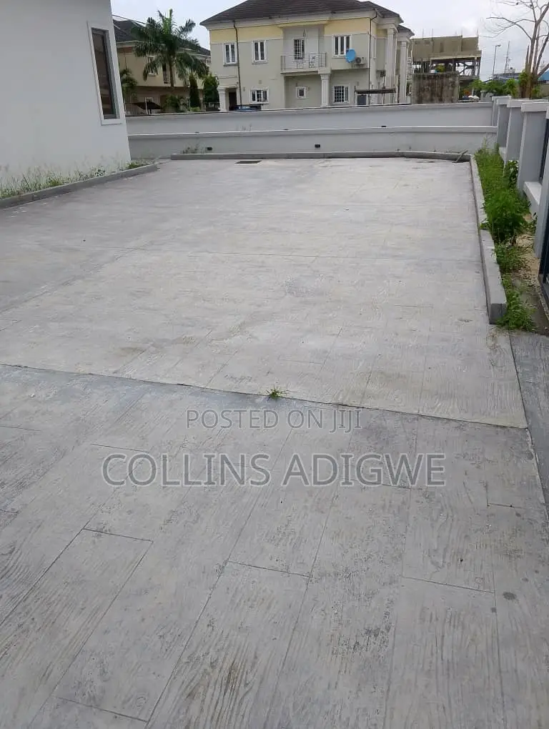 4bdrm Duplex in Royal Garden Ajah, Thomas Estate for sale in Thomas Estate