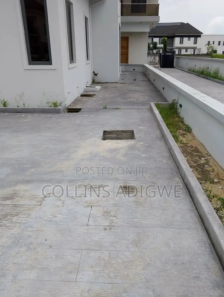 4bdrm Duplex in Royal Garden Ajah, Thomas Estate for sale in Thomas Estate
