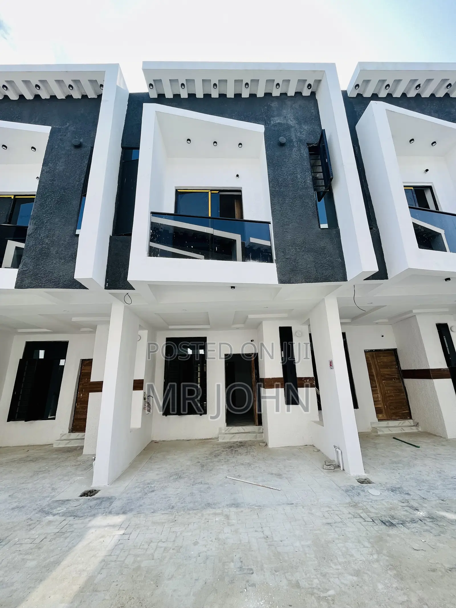3bdrm Duplex in Lekki for sale in Lekki