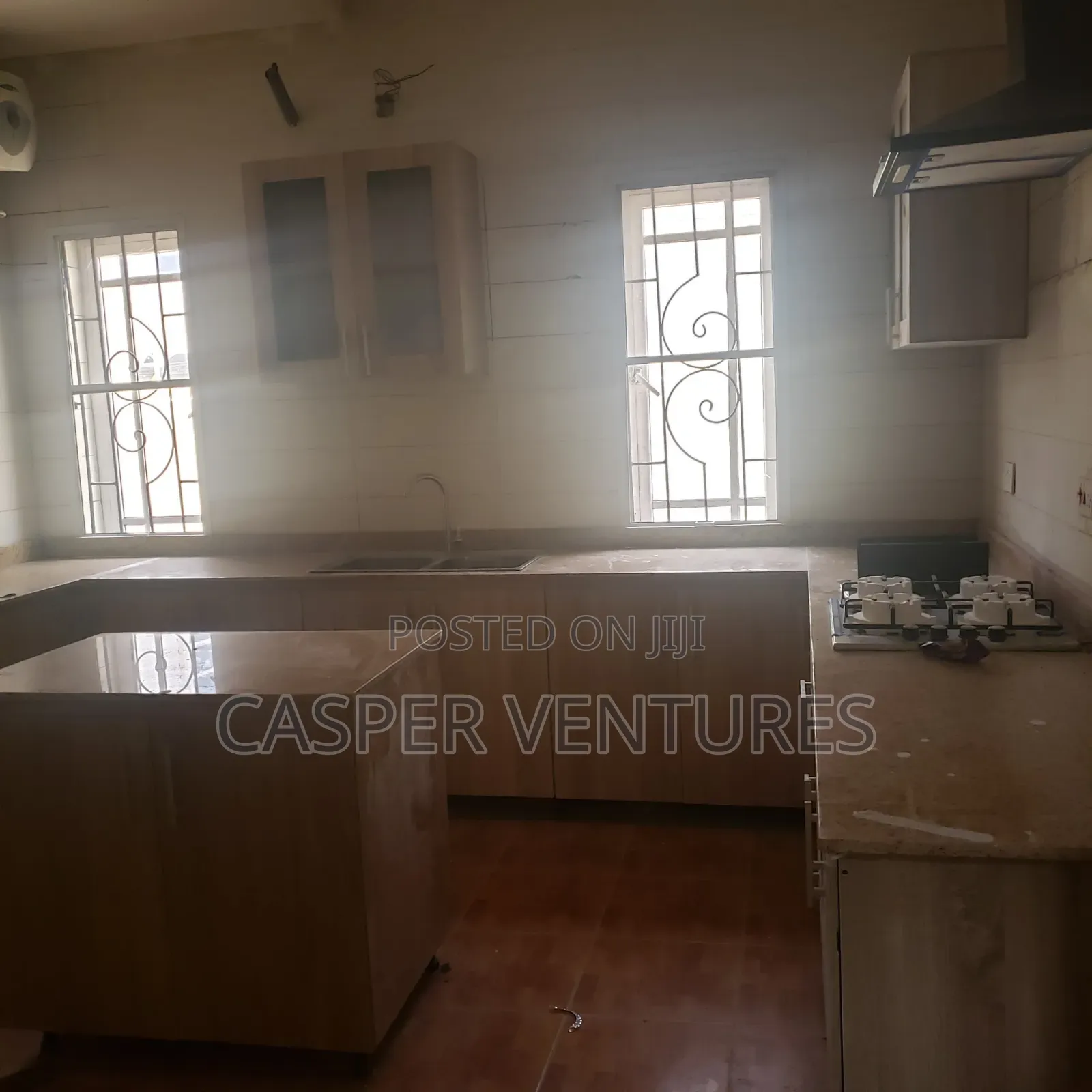5bdrm Duplex in Idado, Lekki Phase 2 for rent in Lekki Phase 2