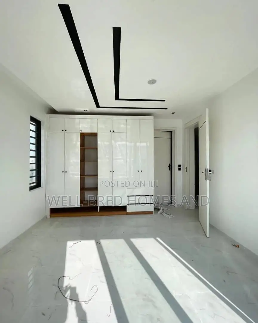 2bdrm Apartment in Ikate Lekki for sale in Ikate