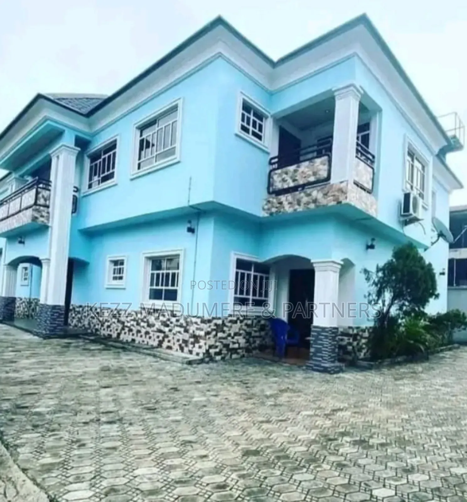 8bdrm Duplex in At Off Stadium Rd , for sale in Port-Harcourt