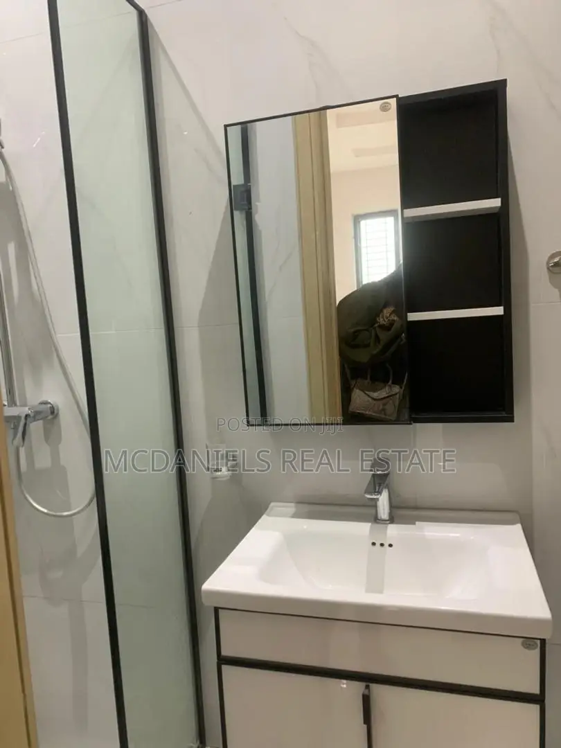 6bdrm Duplex in Ikate for sale in Ikate