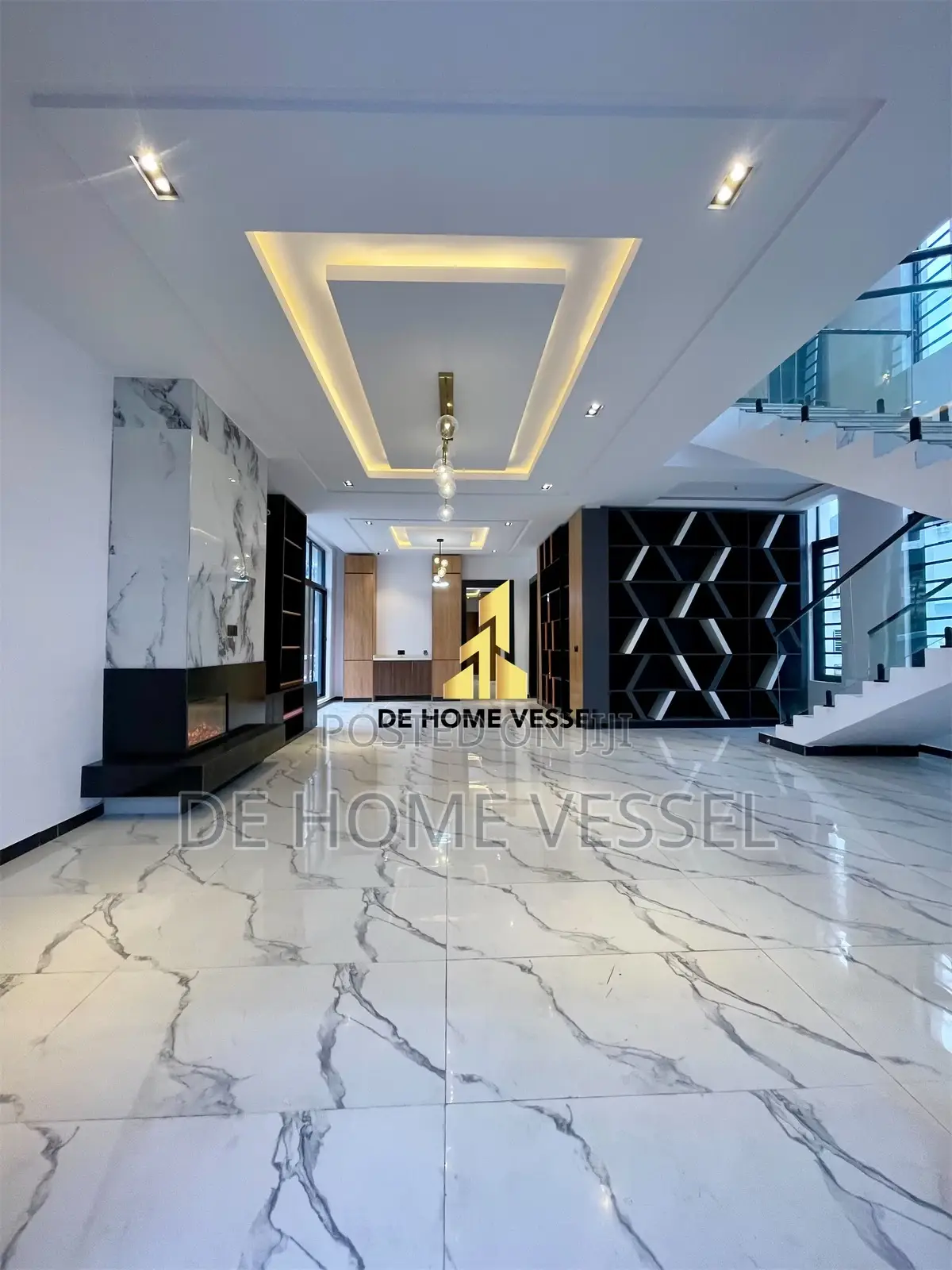 5bdrm Duplex in Ikota for sale in Ikota